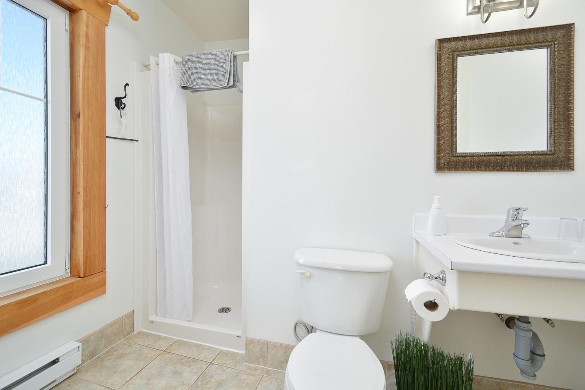 Pepperell Place Inn Inc. St. Peter's Екстериор снимка
