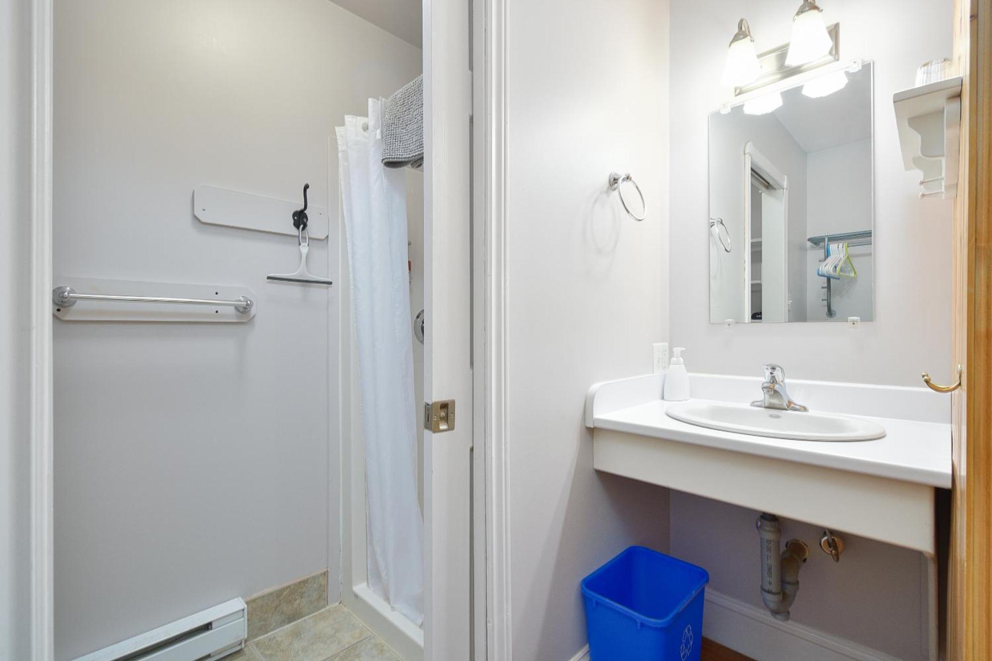 Pepperell Place Inn Inc. St. Peter's Екстериор снимка