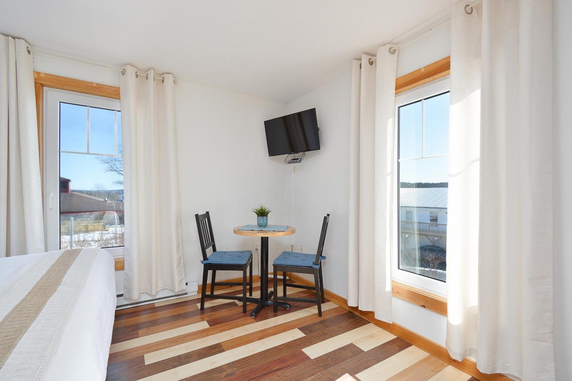 Pepperell Place Inn Inc. St. Peter's Екстериор снимка