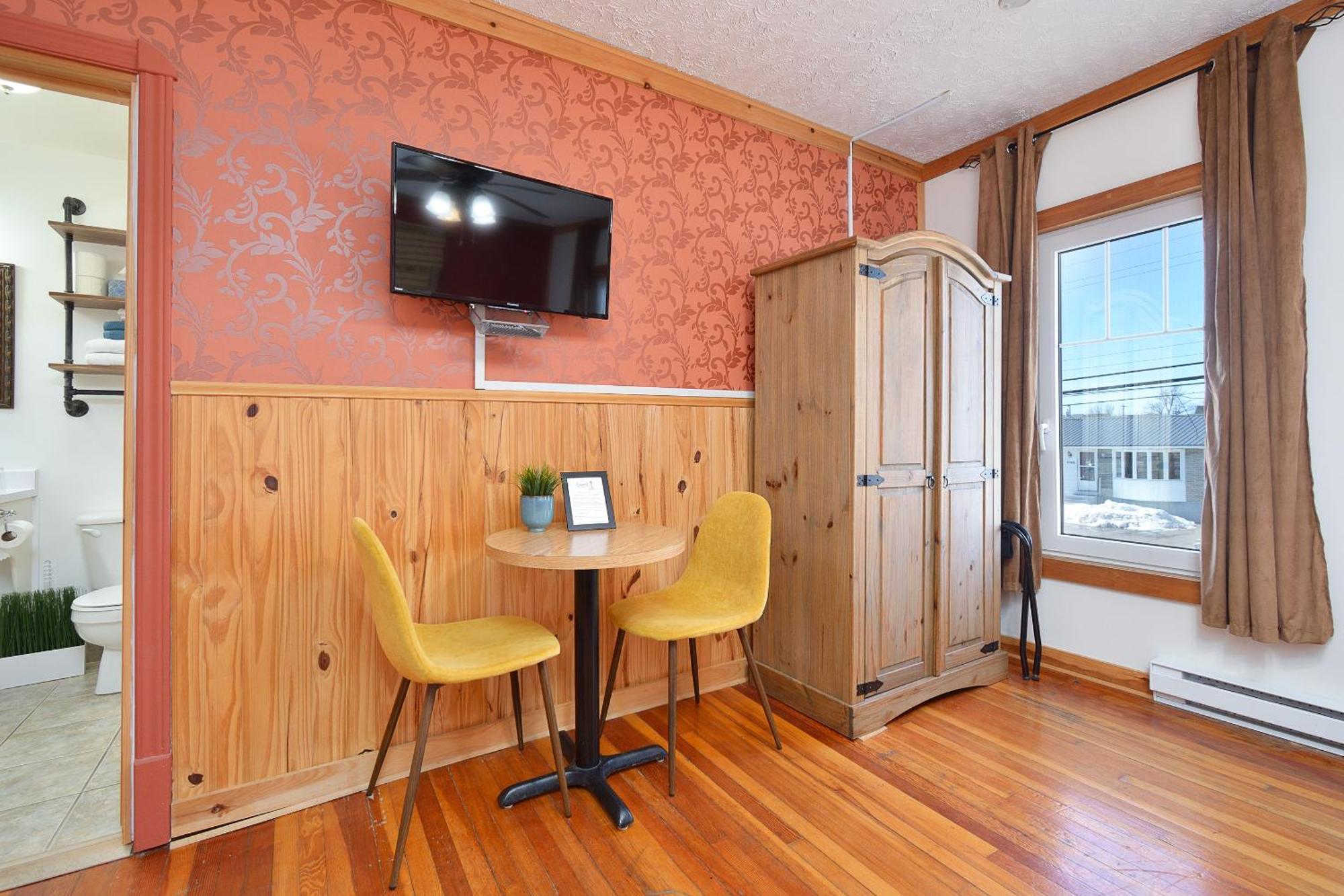 Pepperell Place Inn Inc. St. Peter's Екстериор снимка